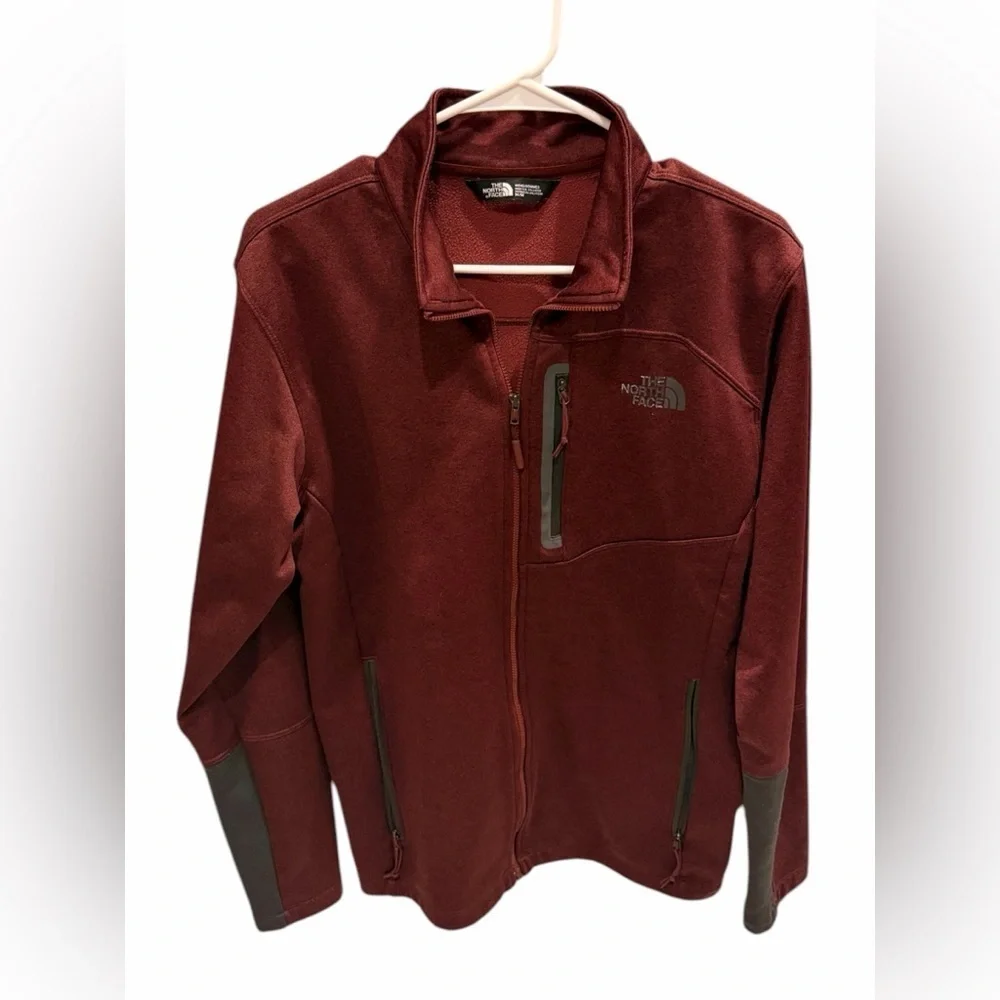 The North Face Men's Full Zip Jacket Medium Red Polyester With Fleece Interior